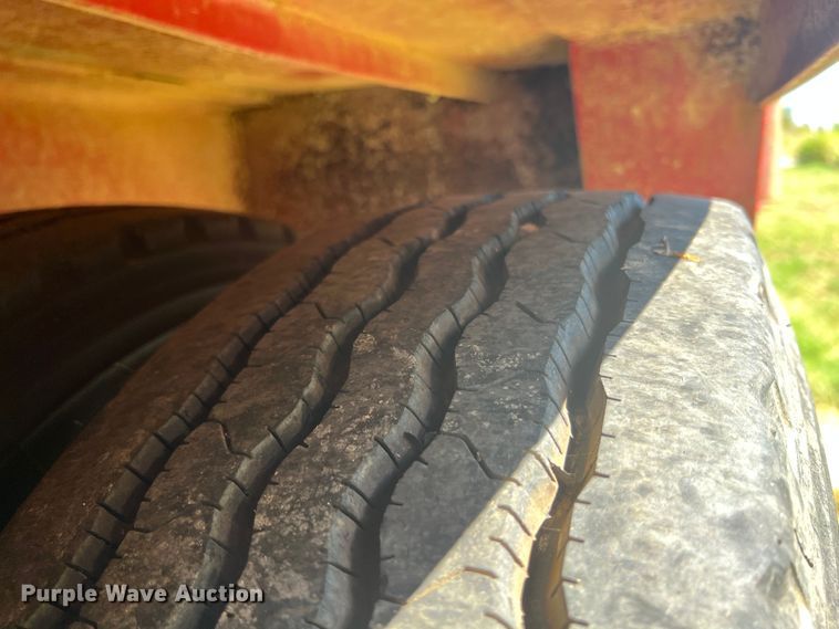 image for item JX9348 1984 Atoka  oilfield trailer