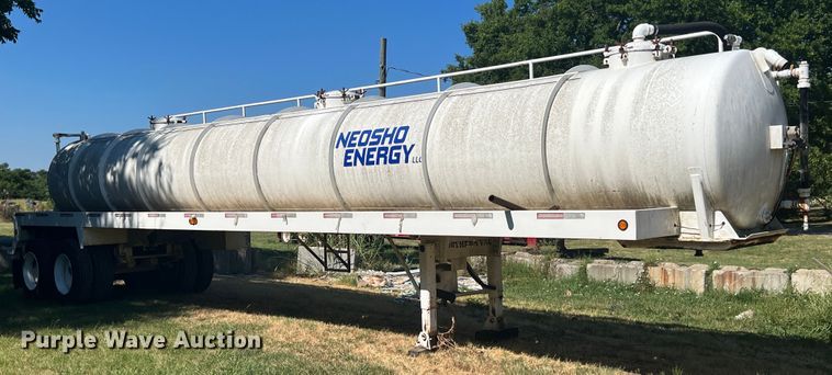 image for item JX9349 2012 Southern Vac  tank trailer