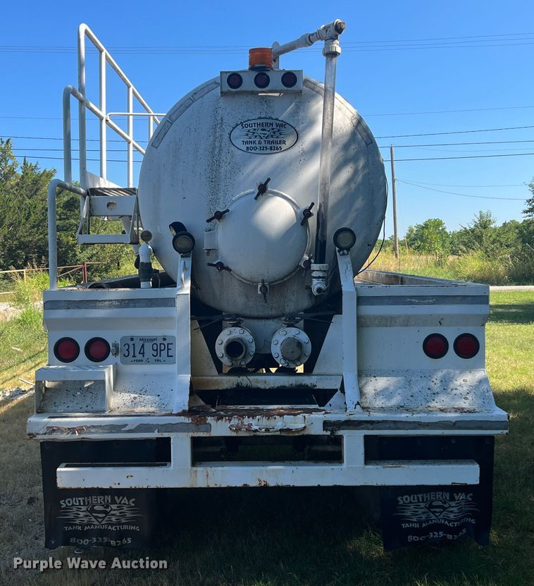 image for item JX9349 2012 Southern Vac  tank trailer