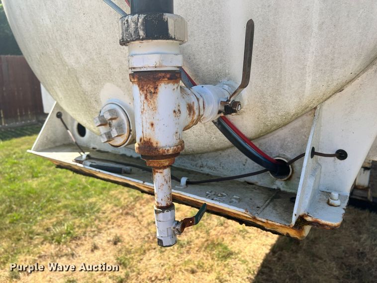 image for item JX9349 2012 Southern Vac  tank trailer