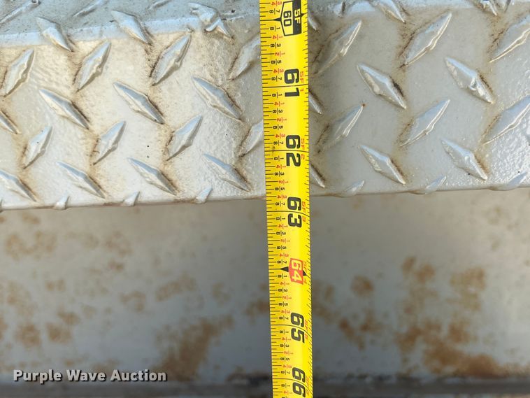 image for item JX9359 2001 Clement  end dump trailer