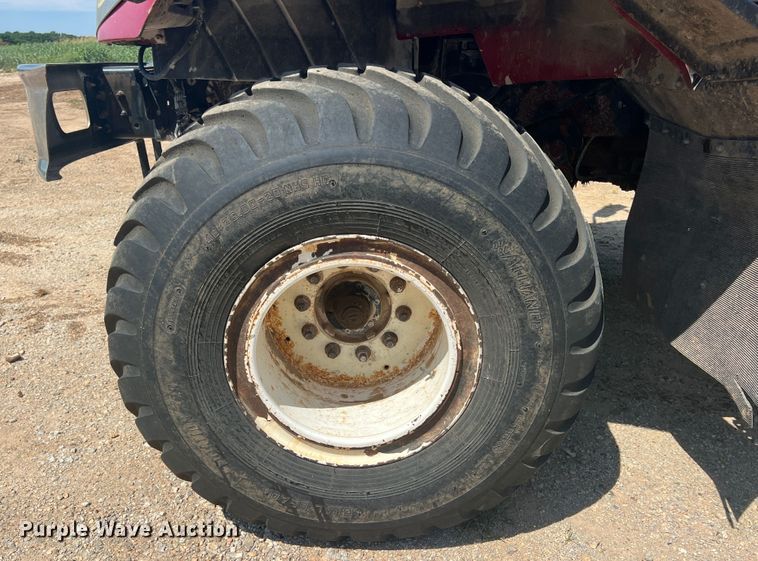 image for item JX9366 2003 International 7400  truck cab and chassis