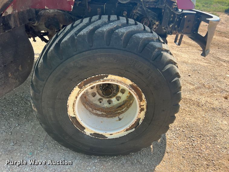 image for item JX9366 2003 International 7400  truck cab and chassis