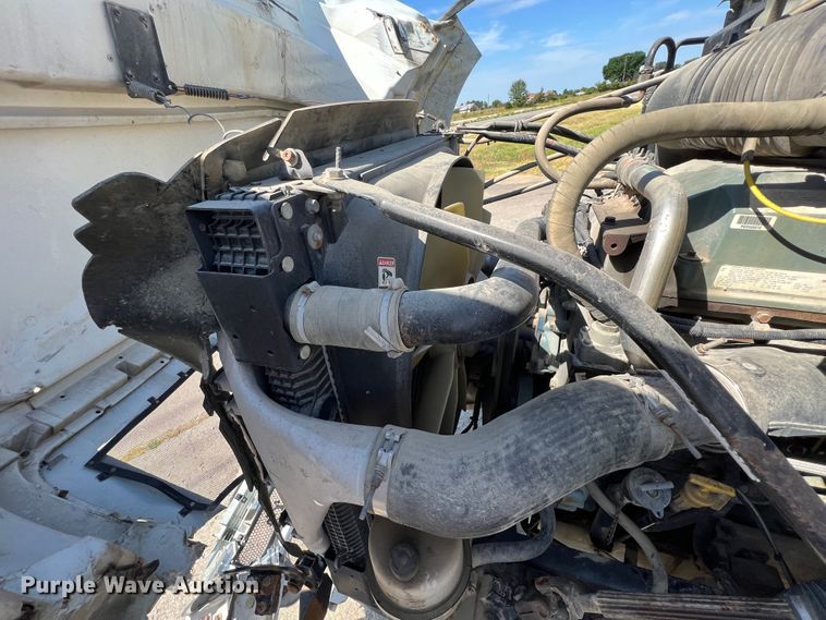 image for item JX9372 2005 Sterling 9500  truck cab and chassis