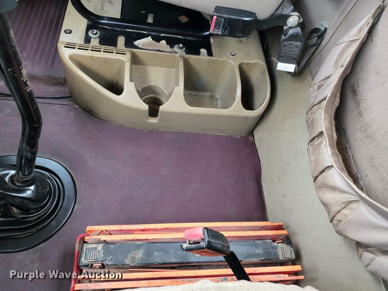 image for item KC9452 2003 International 9400i  semi truck