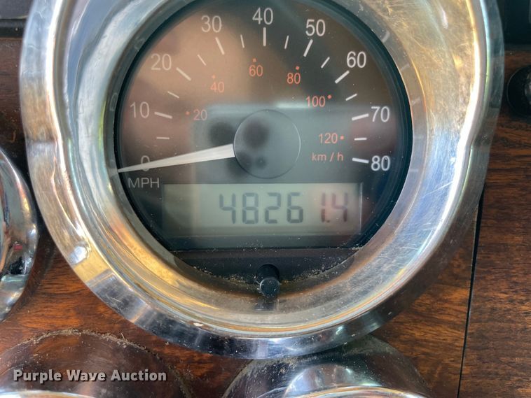 image for item KJ9716 2000 Peterbilt 378  semi truck