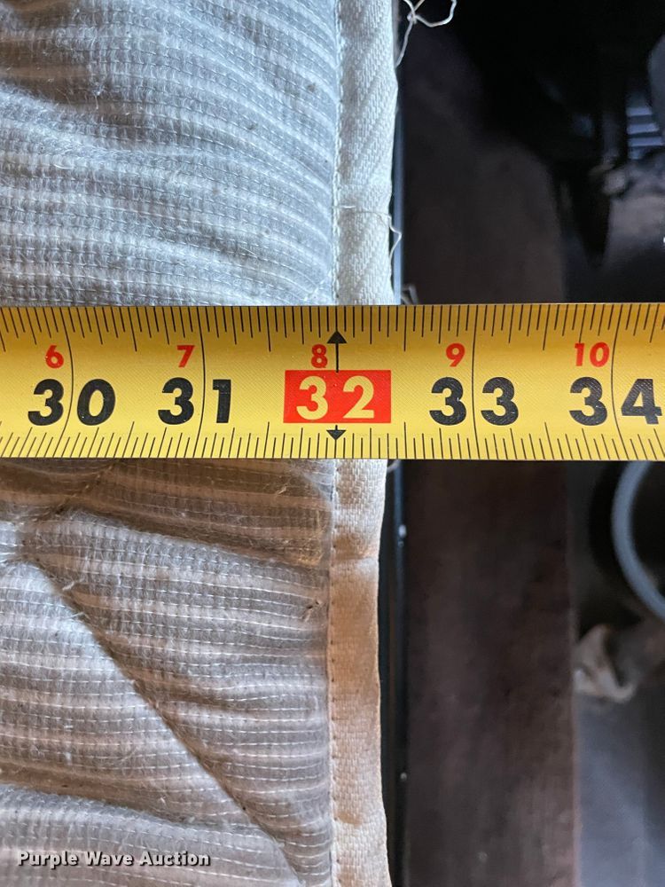 image for item KJ9716 2000 Peterbilt 378  semi truck