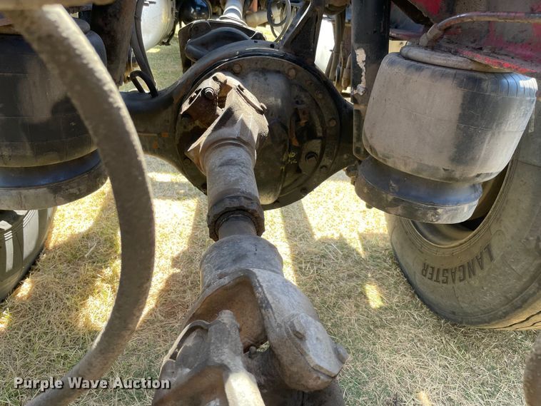 image for item KJ9716 2000 Peterbilt 378  semi truck