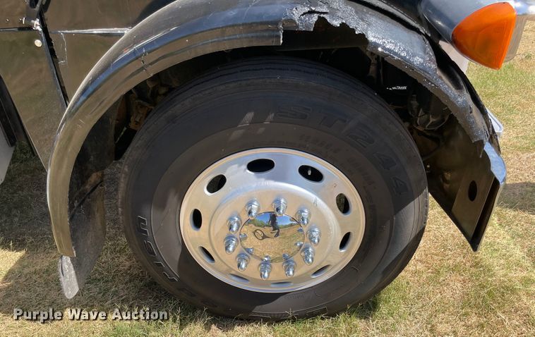 image for item KJ9716 2000 Peterbilt 378  semi truck
