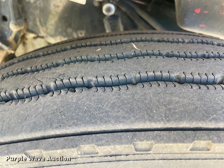 image for item KJ9716 2000 Peterbilt 378  semi truck