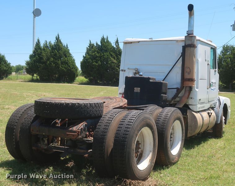 image for item KR9891 1989 White GMC Aero WIA  semi truck
