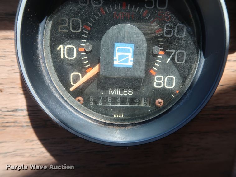 image for item KR9891 1989 White GMC Aero WIA  semi truck