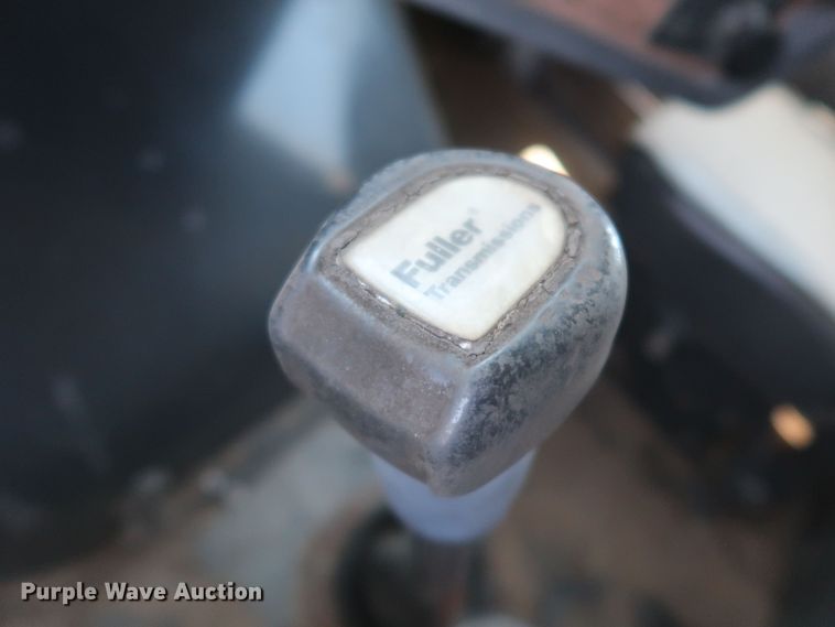 image for item KR9891 1989 White GMC Aero WIA  semi truck