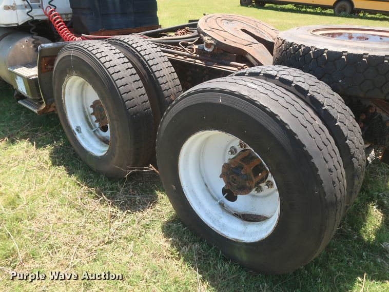 image for item KR9891 1989 White GMC Aero WIA  semi truck