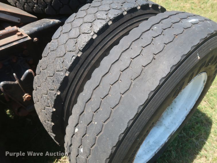 image for item KR9891 1989 White GMC Aero WIA  semi truck