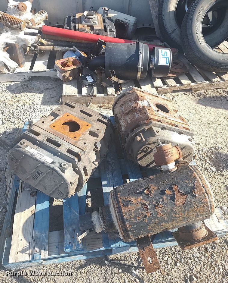 image for item LK9038 Truck parts