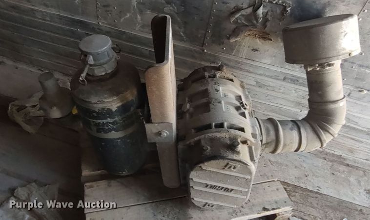 image for item LK9041 Tuthill blower