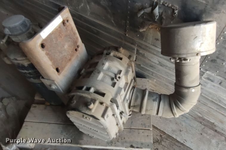 image for item LK9041 Tuthill blower