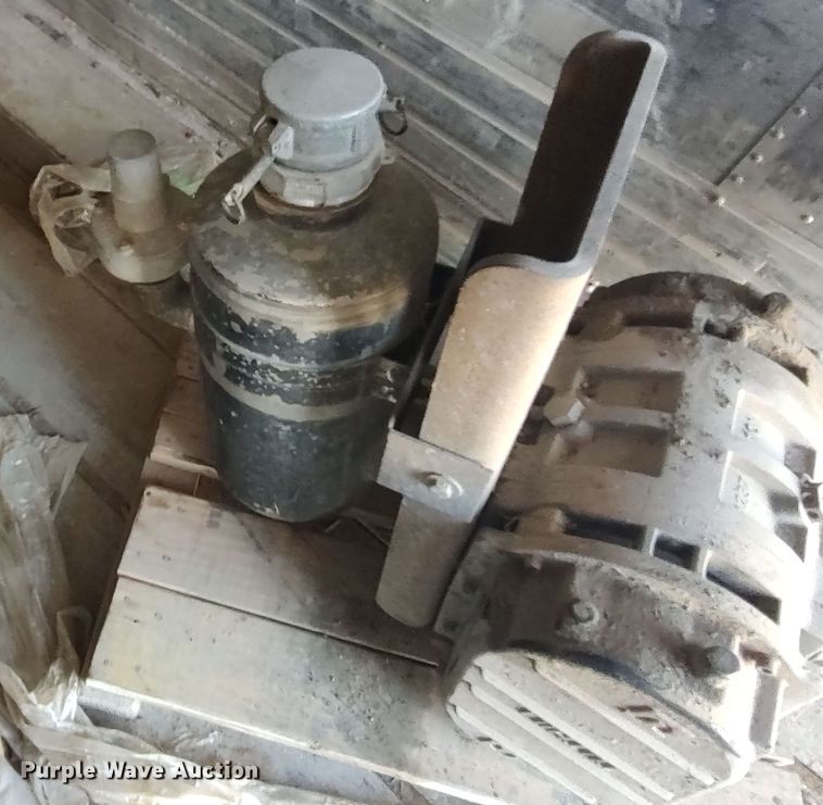 image for item LK9041 Tuthill blower