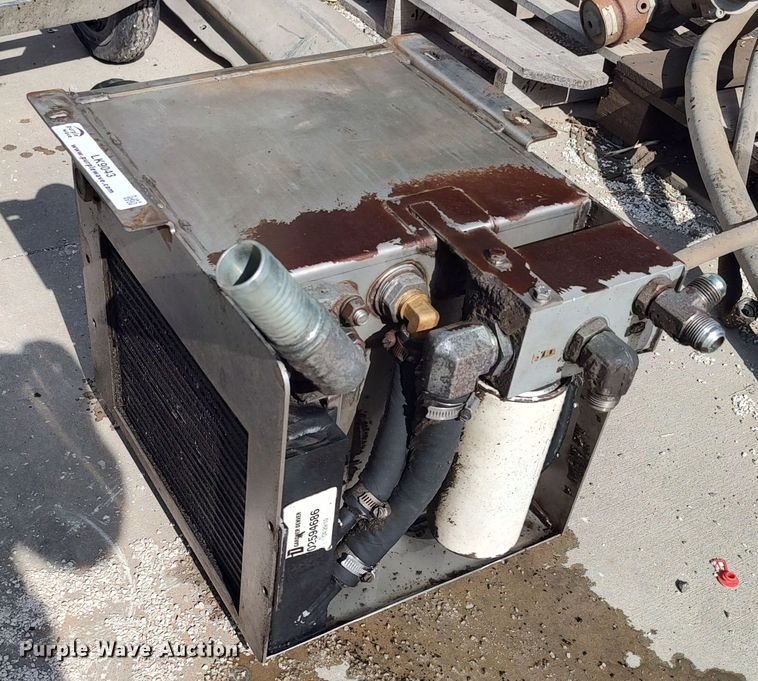 image for item LK9043 Gardner Denver MH3  oil cooler