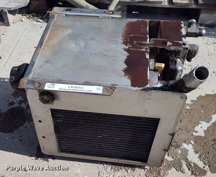 image for item LK9043 Gardner Denver MH3  oil cooler
