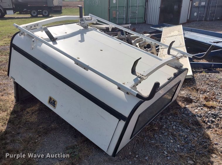 image for item LK9044 ARE  topper