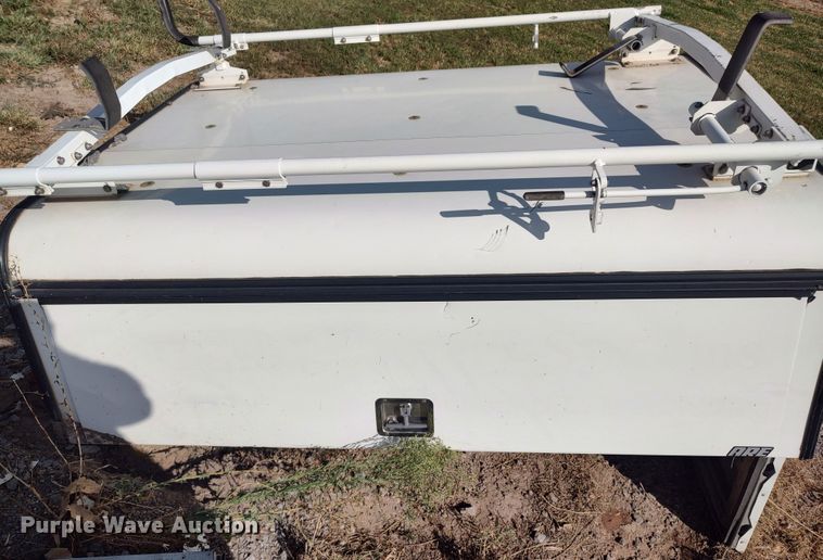 image for item LK9044 ARE  topper