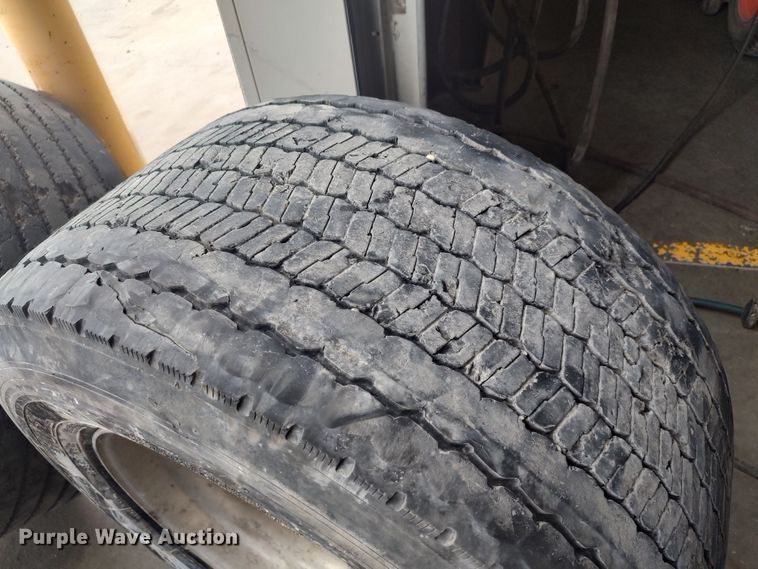 image for item LK9047 (4) Yokohoma 445/50R22.5 tires and wheels