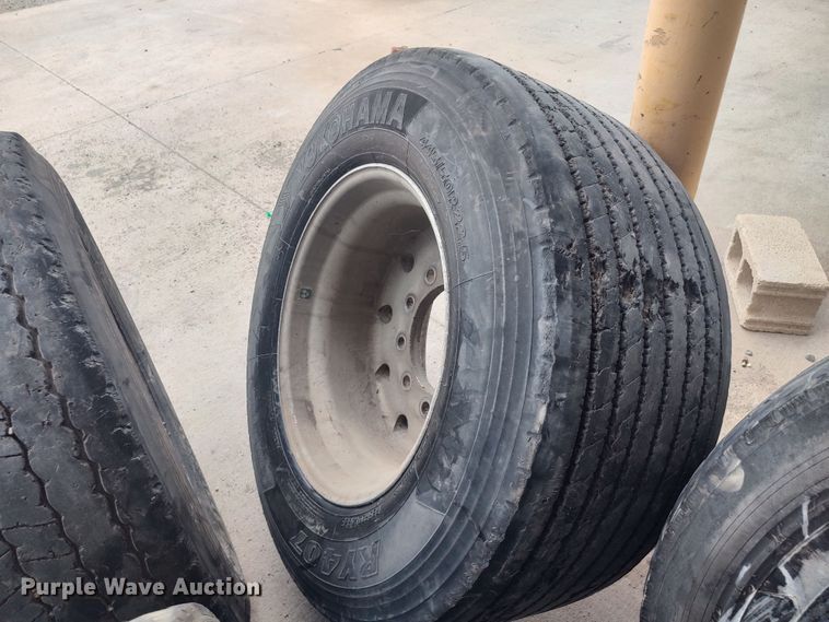 image for item LK9047 (4) Yokohoma 445/50R22.5 tires and wheels