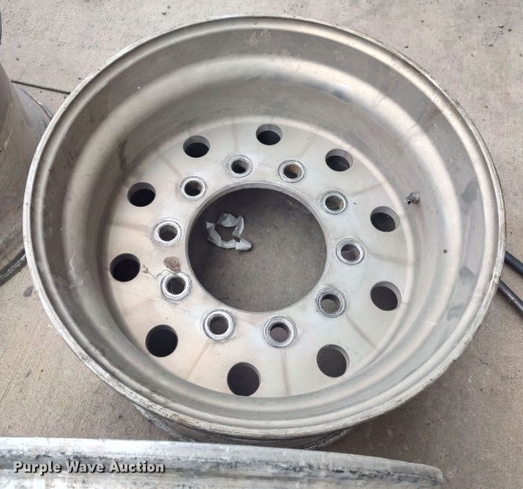 image for item LK9048 (4) super single wheels