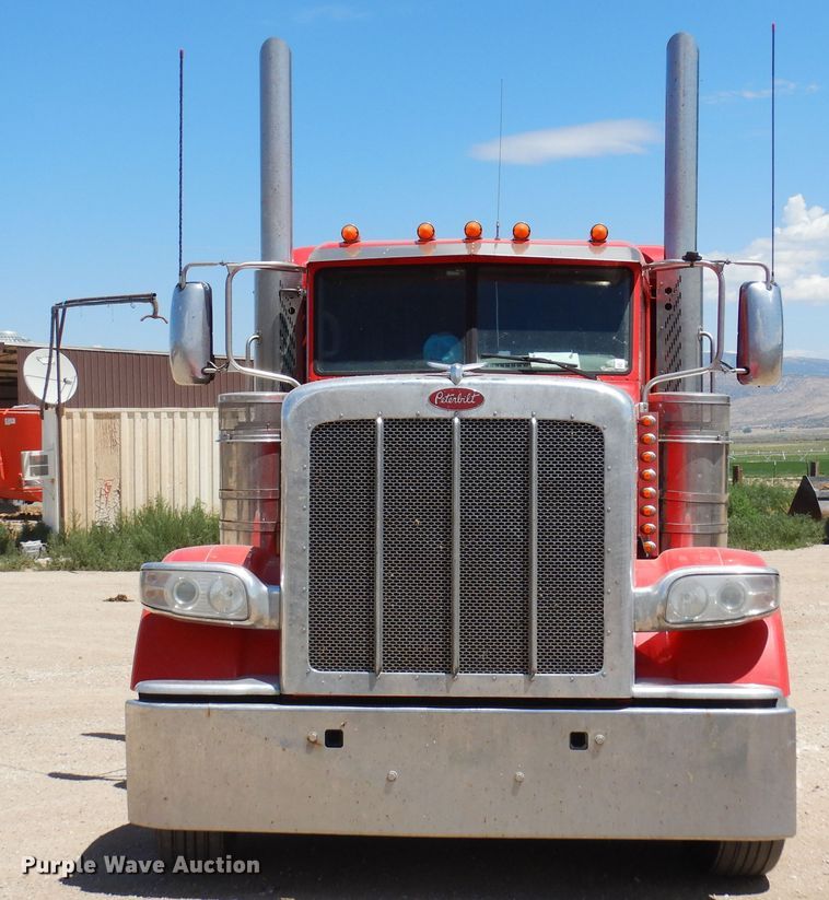 image for item LT9912 2016 Peterbilt 389  semi truck