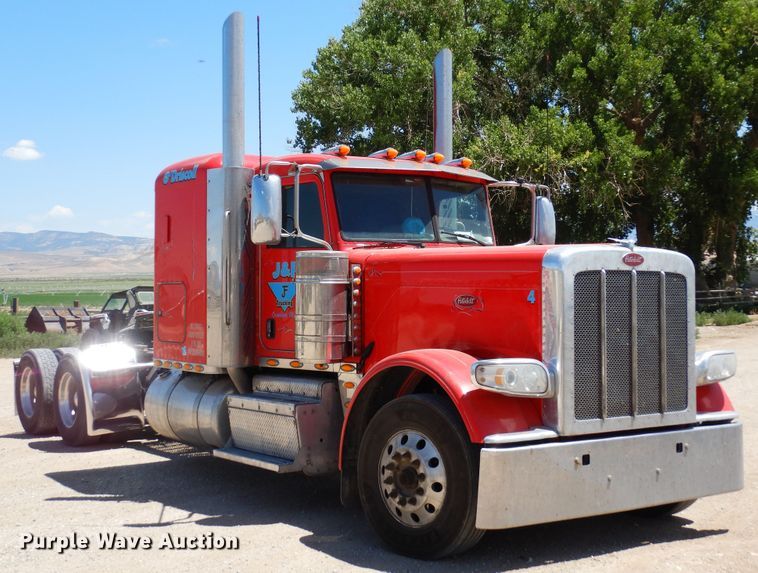 image for item LT9912 2016 Peterbilt 389  semi truck