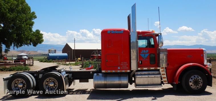 image for item LT9912 2016 Peterbilt 389  semi truck