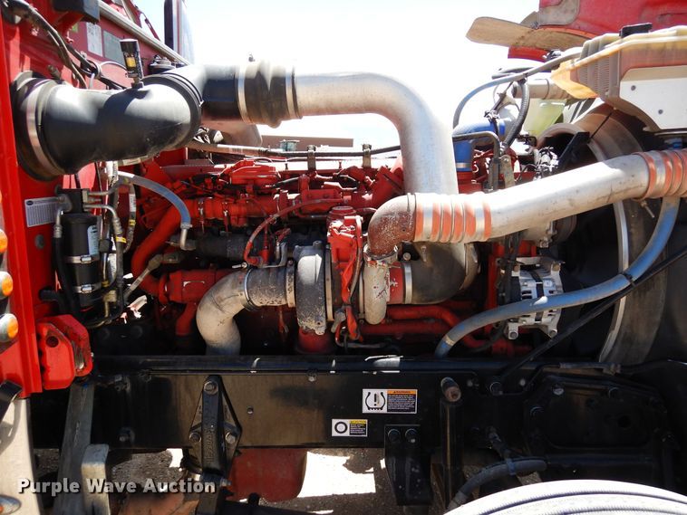 image for item LT9912 2016 Peterbilt 389  semi truck