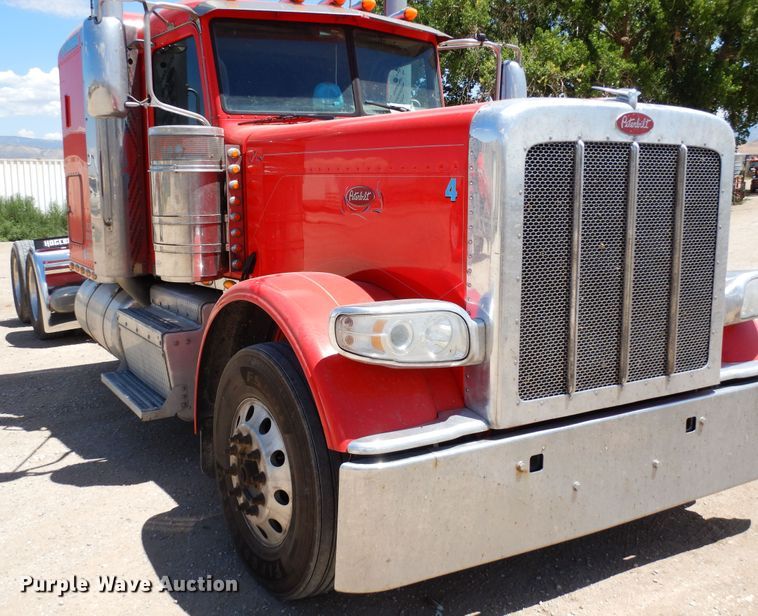 image for item LT9912 2016 Peterbilt 389  semi truck