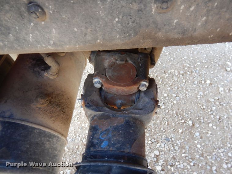 image for item LT9912 2016 Peterbilt 389  semi truck