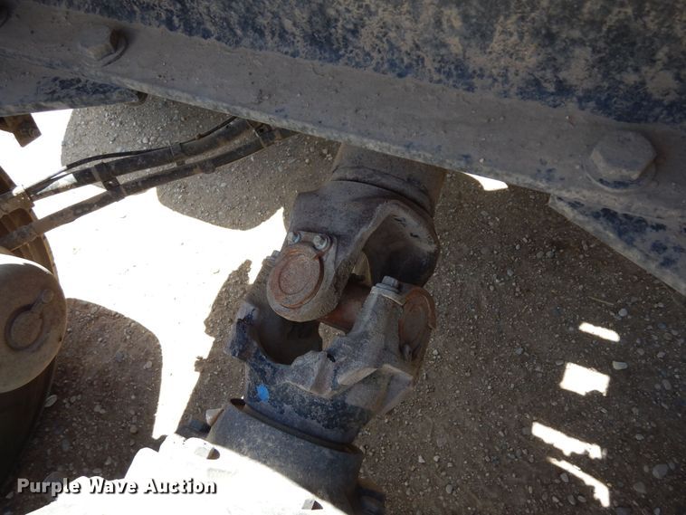 image for item LT9912 2016 Peterbilt 389  semi truck