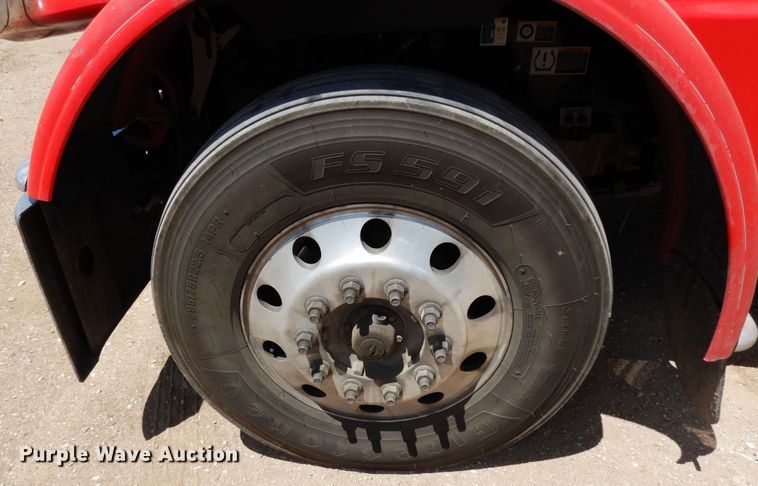 image for item LT9912 2016 Peterbilt 389  semi truck