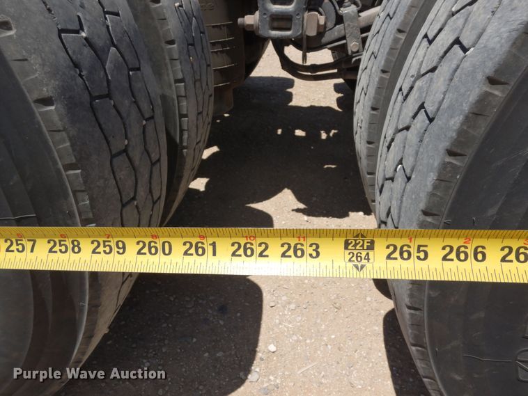 image for item LT9912 2016 Peterbilt 389  semi truck