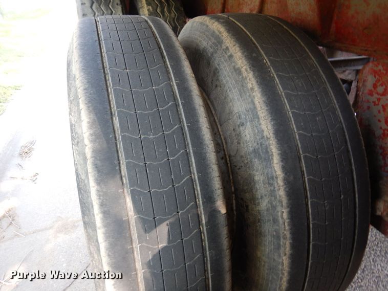 image for item MF9729 2008 Smith Co S3-42-34  side dump trailer