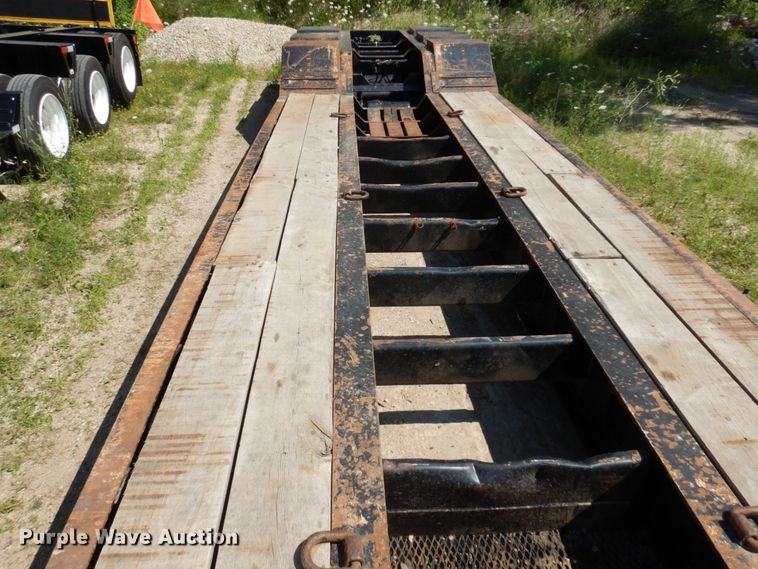 image for item MF9730 1998 Kalyn Siebert  lowboy equipment trailer