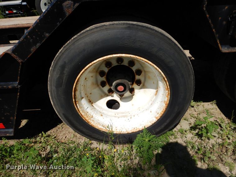 image for item MF9730 1998 Kalyn Siebert  lowboy equipment trailer