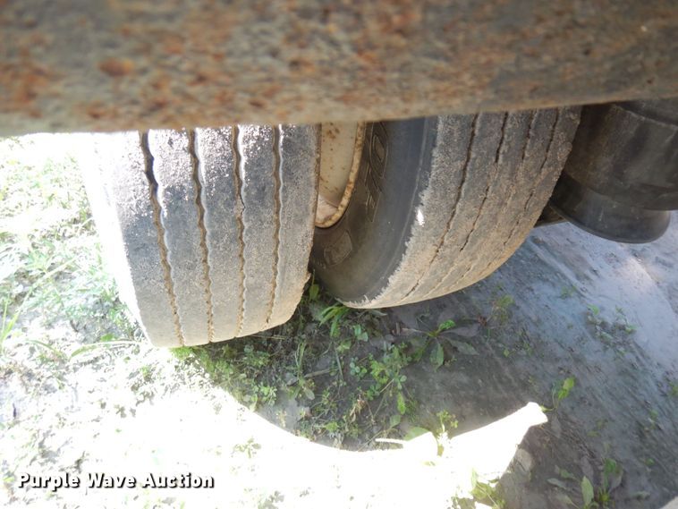 image for item MF9730 1998 Kalyn Siebert  lowboy equipment trailer