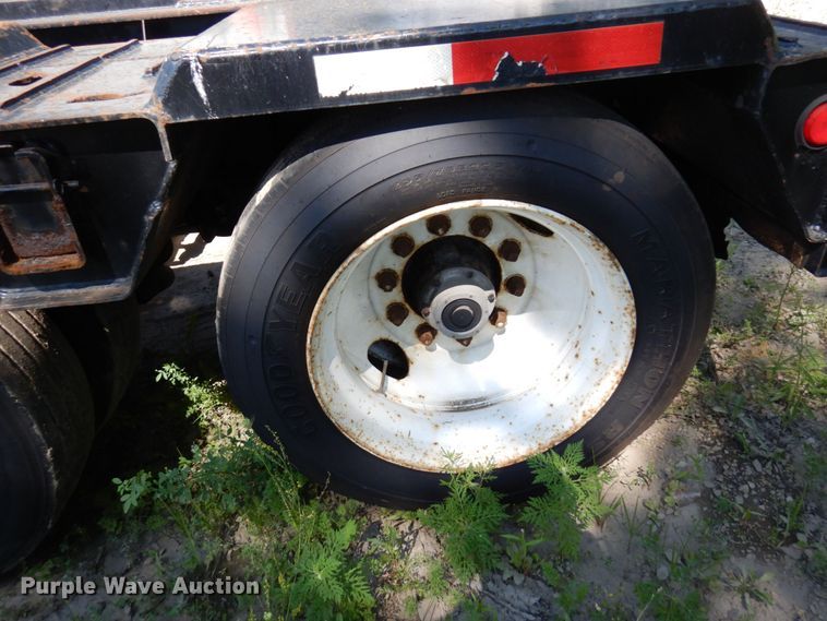 image for item MF9730 1998 Kalyn Siebert  lowboy equipment trailer