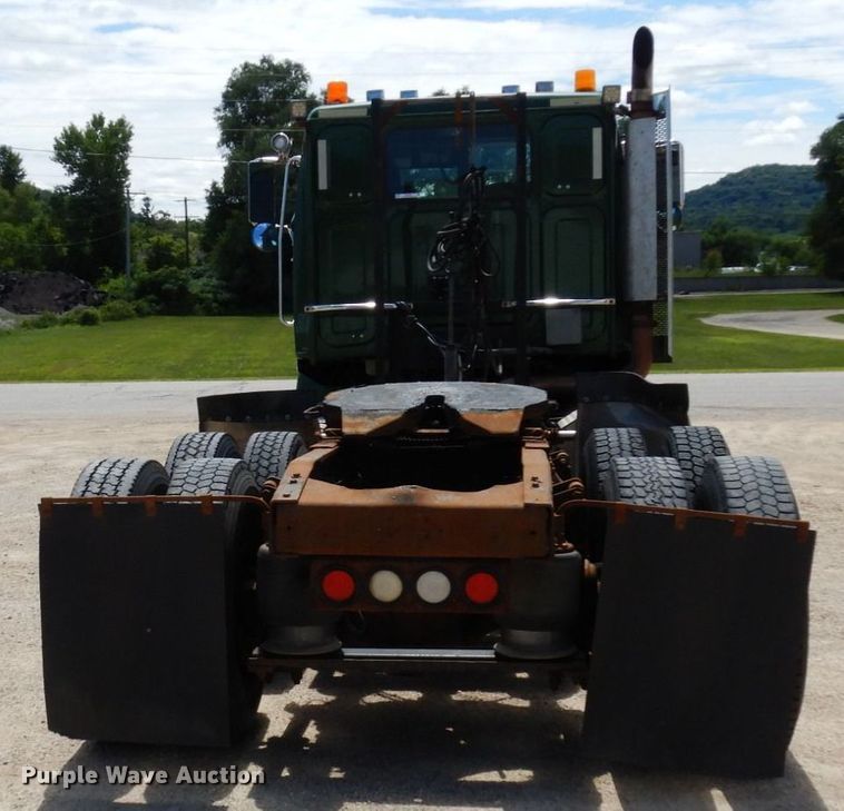 image for item MF9735 2009 Western Star 4900SA  semi truck