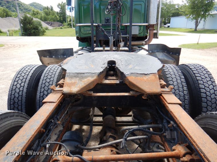 image for item MF9735 2009 Western Star 4900SA  semi truck