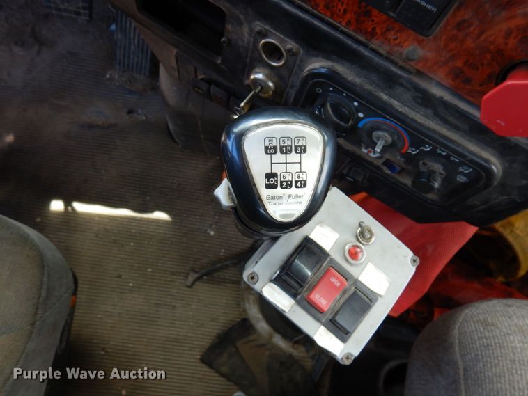 image for item MF9735 2009 Western Star 4900SA  semi truck