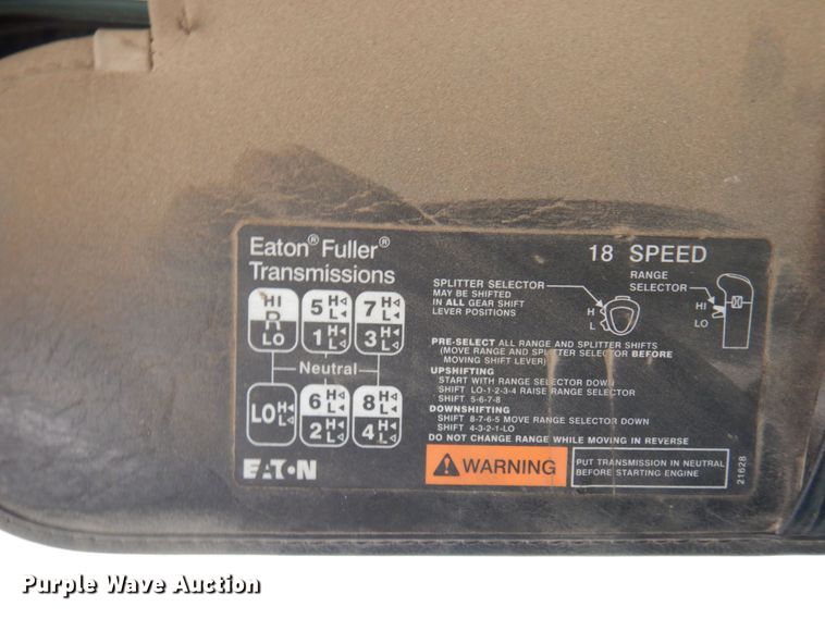 image for item MF9735 2009 Western Star 4900SA  semi truck