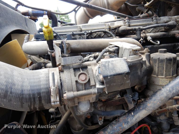 image for item MF9735 2009 Western Star 4900SA  semi truck