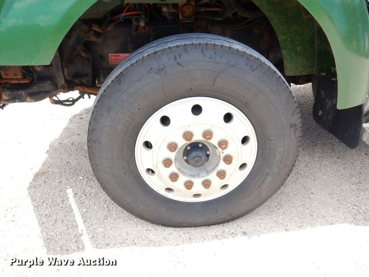 image for item MF9735 2009 Western Star 4900SA  semi truck